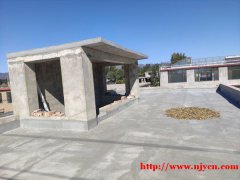 房山区韩村河镇某村，独门独院两层毛坯农村自建房出租