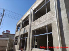 房山区韩村河镇某村，独门独院两层毛坯农村自建房出租
