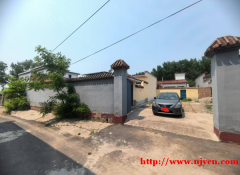 顺义区北务镇闫家渠村，占地400平米，农家院长租，院内可停车